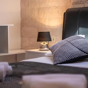 villa-jidro.hotels-in-trogir.com/